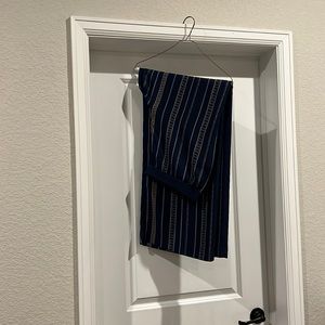 BCBG Summer Pant, size large